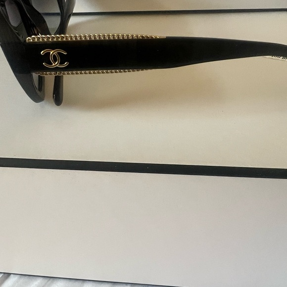 Authenticic Chanel Butterfly Sunglasses - Picture 3 of 14